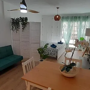 https://loft-105.in-canary-islands.com